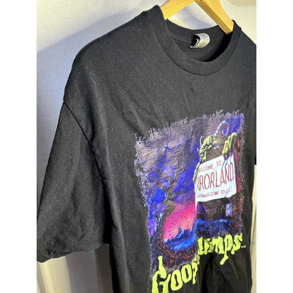 Retro 90s Goosebumps Spooky Horrorland Emo Halloween Black Tee Shirt - Picture 3 of 5